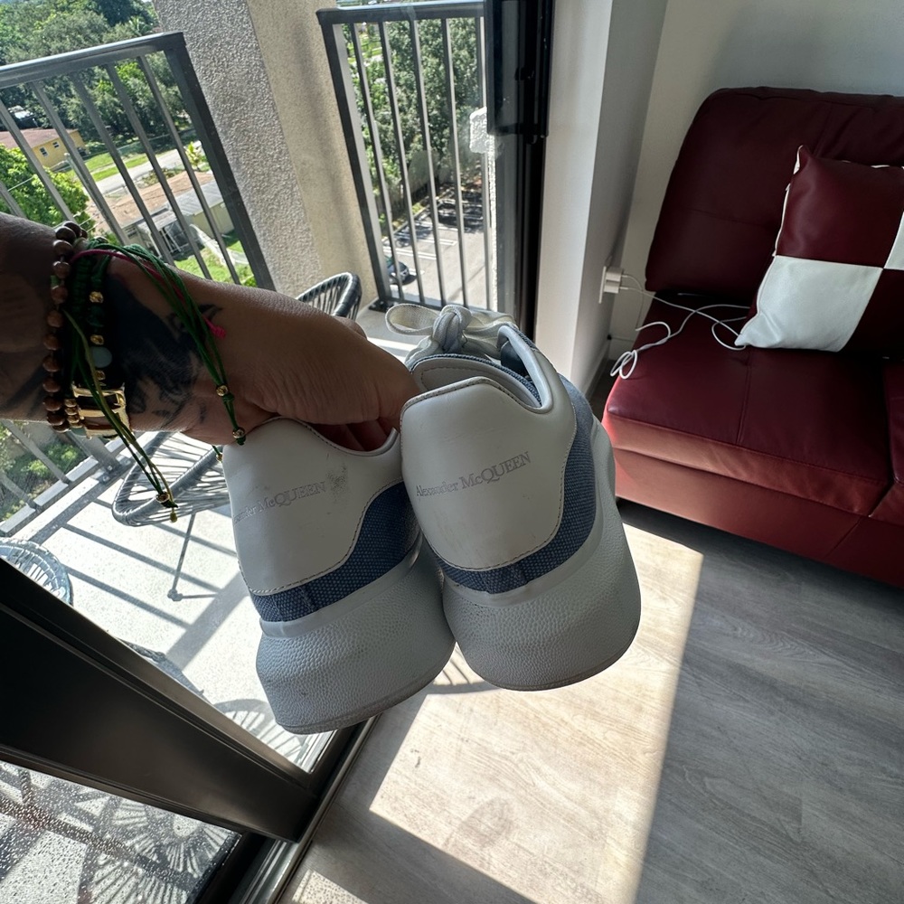 Alexander MCQUEEN - Picture 3 of 3